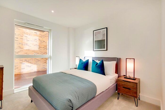 2 Bedroom Apartment To Rent In Pegler Square London, SE3