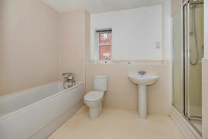 5 Bedroom Detached House For Sale In The Water Gardens, Wolverhampton, West Midlands, WV4
