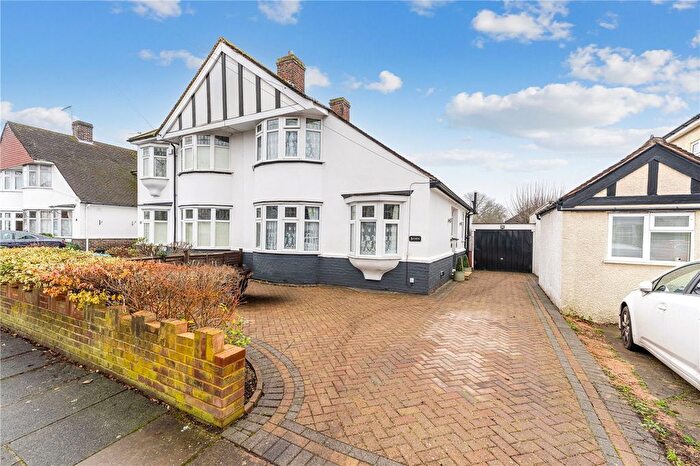 3 Bedroom Semi Detached House For Sale In Waverley Avenue, Whitton, TW2