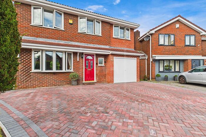 4 Bedroom Detached House For Sale In Vincent Close, Old Hall, Warrington, WA5