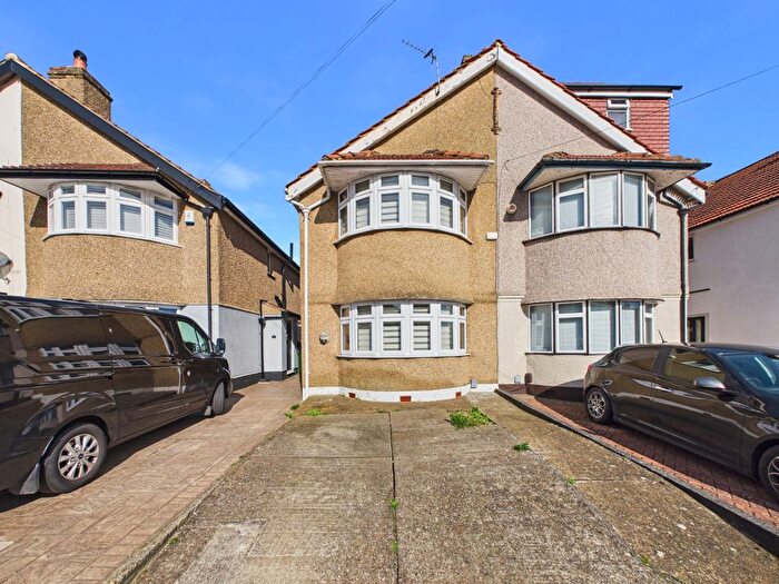 2 Bedroom Semi Detached House For Sale In Swanley Road, Welling, Kent, DA16