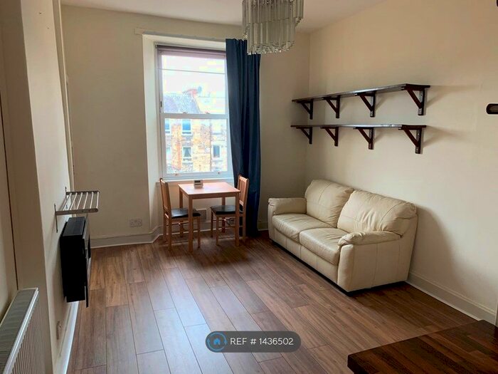 1 Bedroom Flat To Rent In Yeaman Place, Edinburgh, EH11