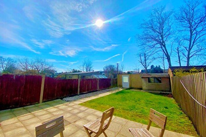 4 Bedroom Property To Rent In Hervey Close, London, N3