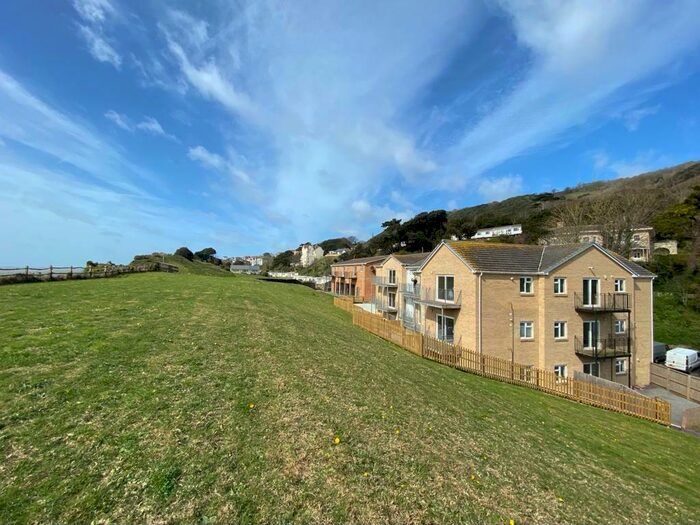 2 Bedroom Apartment To Rent In Shore Road, Ventnor, PO38