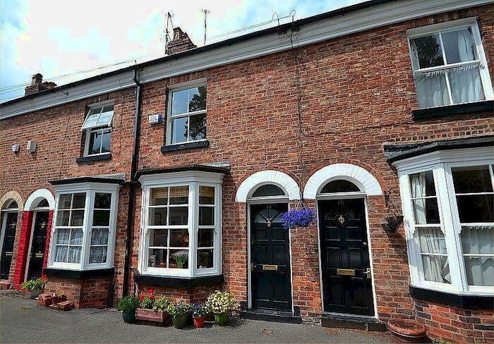 2 Bedroom Terraced House To Rent In Knight Street, Didsbury, M20