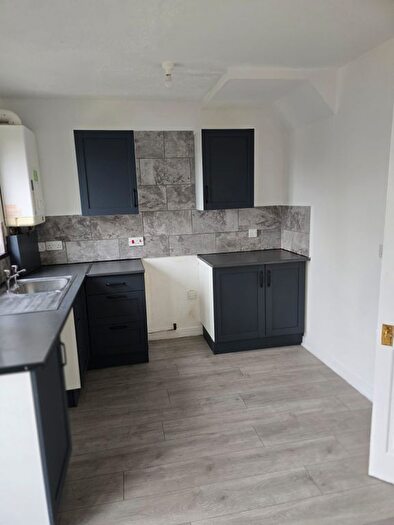 2 Bedroom End Terrace House To Rent In Ffynnon Wen, Swansea, SA6