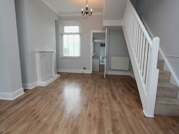 3 Bedroom Property To Rent In Morgan Street, Barry, Vale Of Glamorgan, CF63