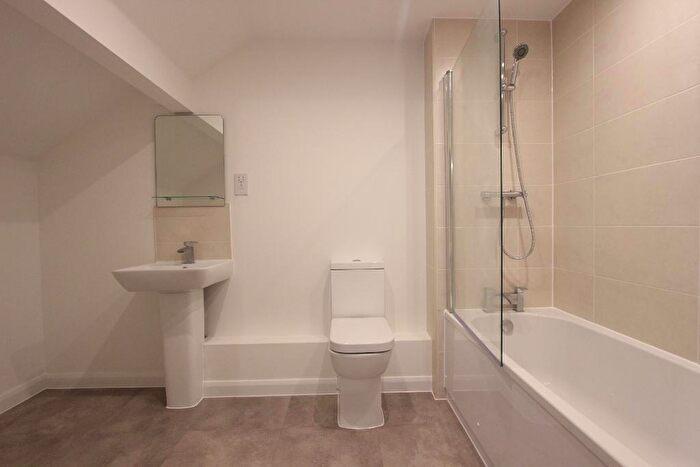 1 Bedroom Flat To Rent In St Radigunds Road, Dover, CT17