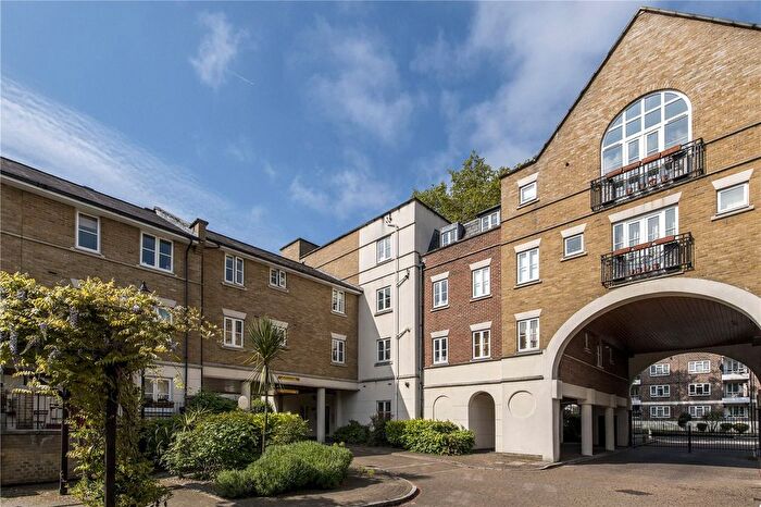 2 Bedroom Flat To Rent In Langthorne Lodge, Charles Haller Street, London, SW2