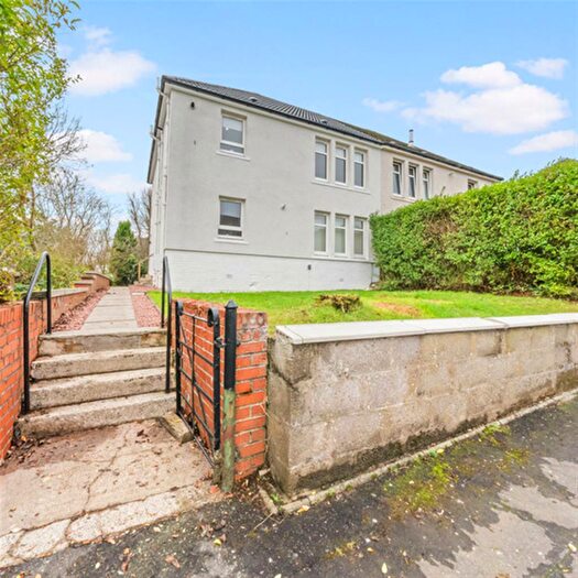 2 Bedroom Flat For Sale In Hill Avenue, Newton Mearns, Glasgow, G77