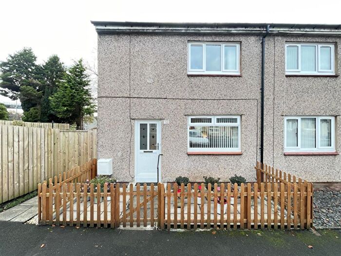 2 Bedroom End Of Terrace House For Sale In Thistle Neuk, Old Kilpatrick, Glasgow, G60