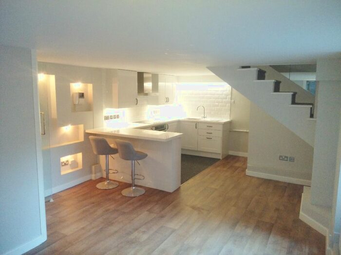 1 Bedroom Flat To Rent In Trafalger Street, Winchester, SO23