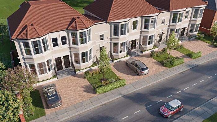 3 Bedroom Terraced House For Sale In Rose Garden Walk, Southsea, PO4