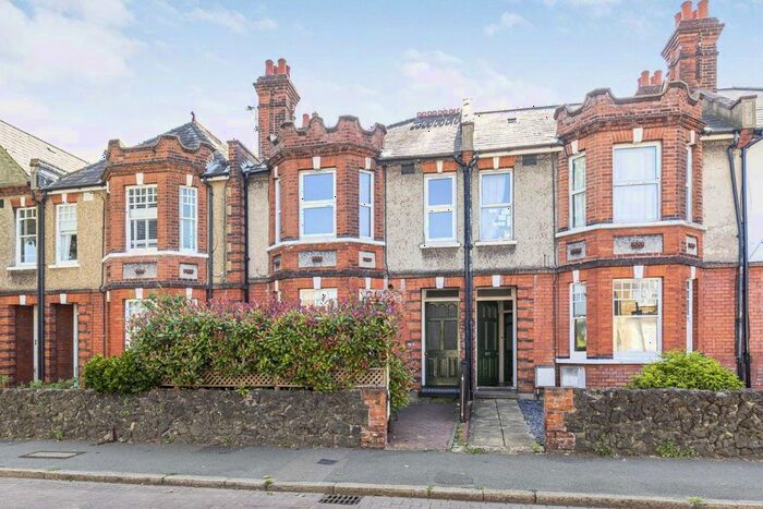 3 Bedroom Flat To Rent In Villiers Road, Kingston Upon Thames, KT1