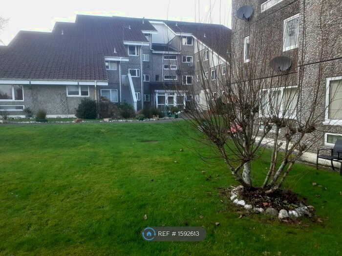 2 Bedroom Flat To Rent In Fairhaven, Kirn, Dunoon, PA23