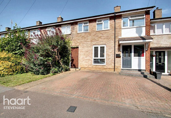 3 Bedroom Terraced House For Sale In Fallowfield, Stevenage, SG2