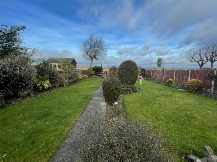 3 Bedroom Detached House For Sale In Mansfield Road, Worksop, S80