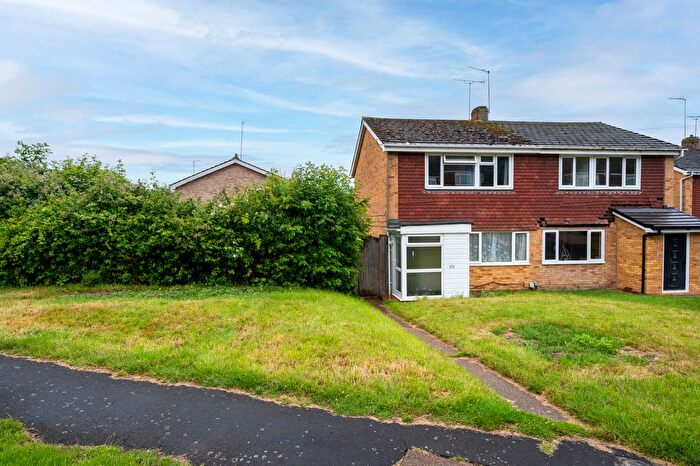 3 Bedroom Semi-Detached House For Sale In Ringwood Drive, North Baddesley, SO52
