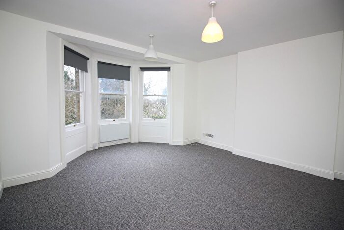 Studio To Rent In Surbiton Hill Park, Surbiton, KT5