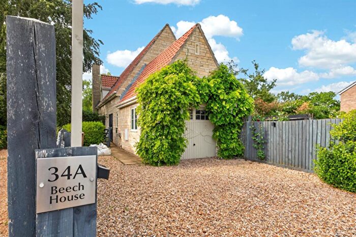 4 Bedroom Character Property For Sale In West Street, Helpston, Peterborough, PE6