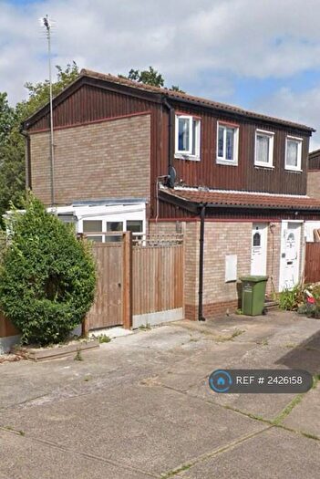 1 Bedroom Semi-Detached House To Rent In Snowdonia Close, Basildon, SS13
