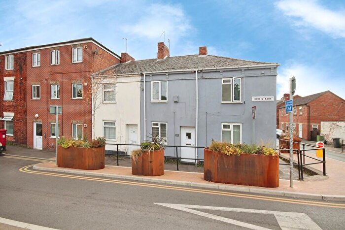 2 Bedroom Terraced House For Sale In Sincil Bank, Lincoln, LN5