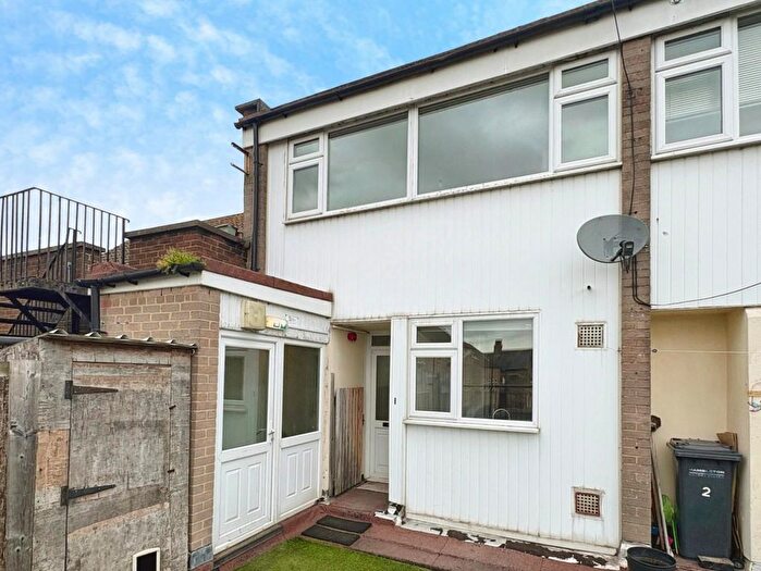3 Bedroom Maisonette To Rent In Market Place, Thirsk, YO7