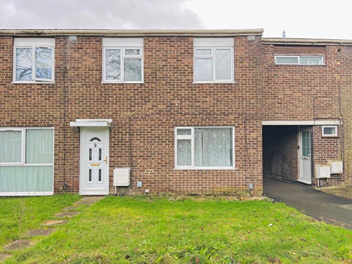 3 Bedroom End Of Terrace House To Rent In Quilter Road, Basingstoke, RG22