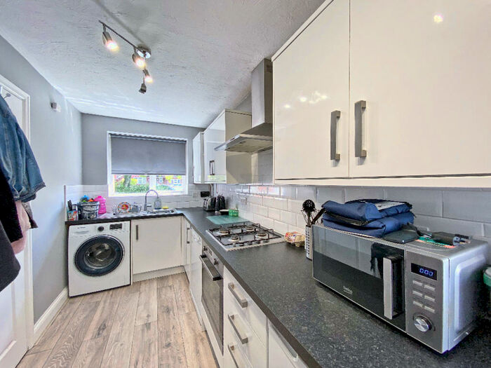 2 Bedroom End Of Terrace House To Rent In Chamomile Gardens, Farnborough, GU14