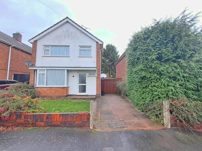 3 Bedroom Detached House To Rent In Harrowgate Drive, Birstall, Leicester, LE4