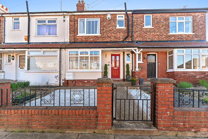 3 Bedroom Terraced House For Sale In Baroness Road, Grimsby, DN34