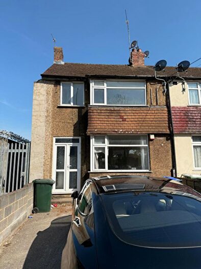 3 Bedroom Terraced House To Rent In Florence Road, London, SE2