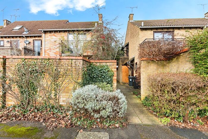1 Bedroom Maisonette For Sale In Maiden Place, Lower Earley, Reading, RG6