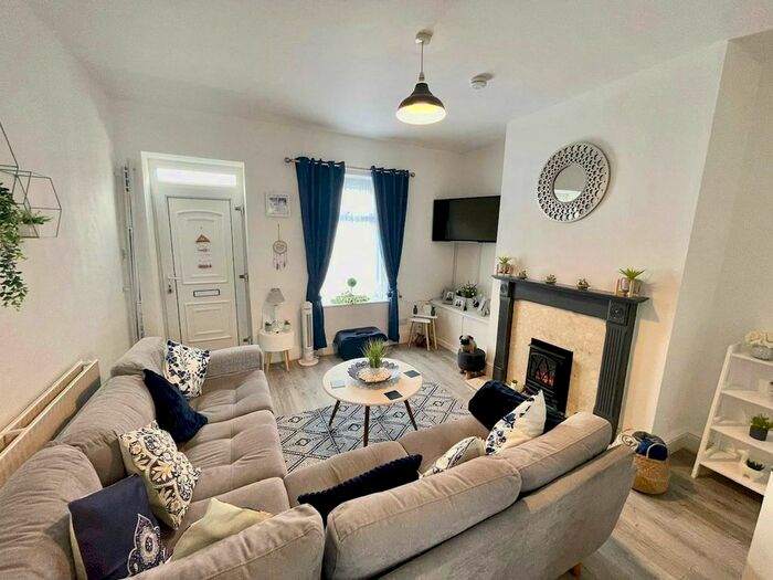 2 Bedroom Property To Rent In Victoria Street, Barnsley, South Yorkshire, S70