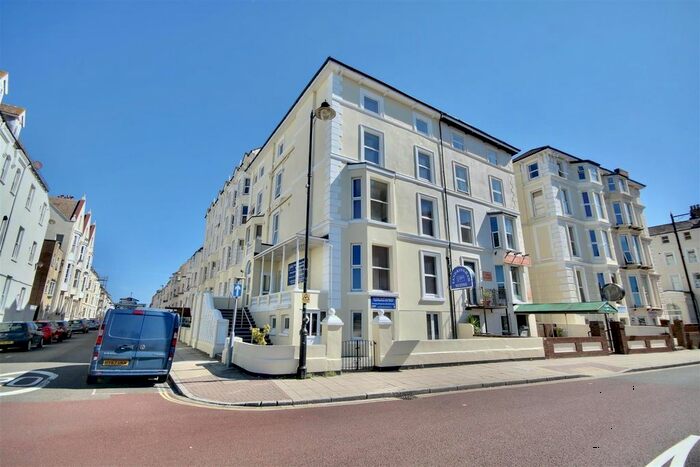 1 Bedroom Flat To Rent In Sandringham Apartments, Osborne Road, Southsea, PO5