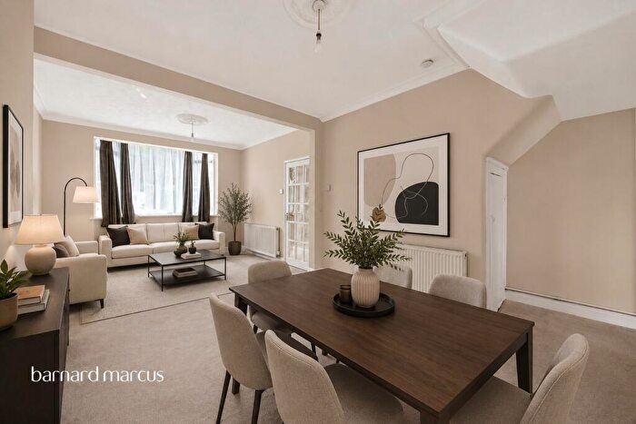 2 Bedroom Terraced House For Sale In Morland Road, Croydon, CR0