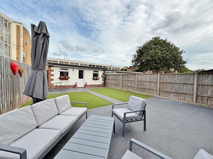 4 Bedroom End Of Terrace House For Sale In Colwell Road, Cosham, PO6