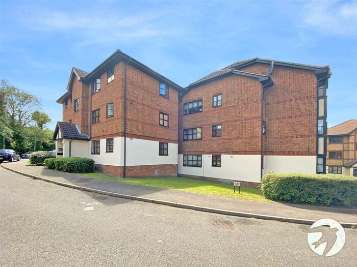 1 Bedroom Flat To Rent In Longtown Court, Osbourne Road, Dartford, Kent, DA2