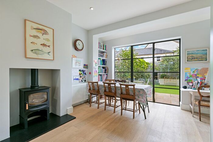 4 Bedroom Property To Rent In Ernest Gardens, London, W4