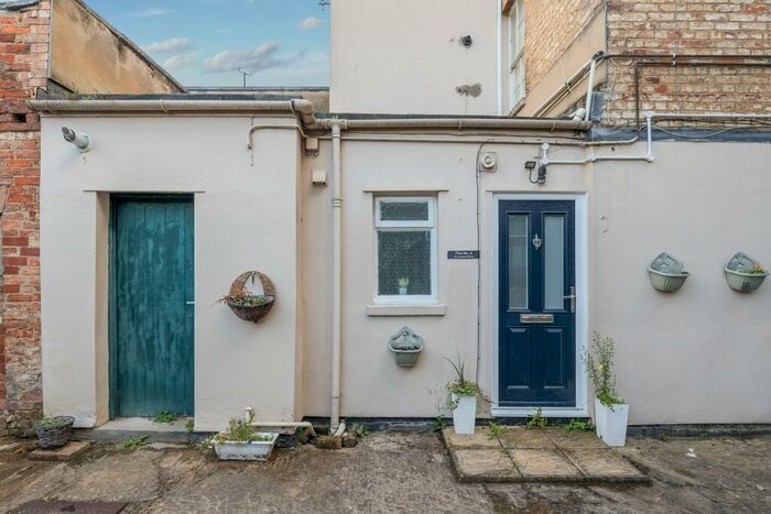 Studio To Rent In Lansdown Place, Cheltenham, GL50