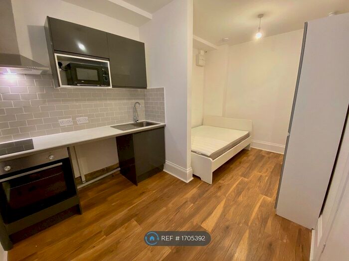 Studio To Rent In Seafield Road, Hove, BN3