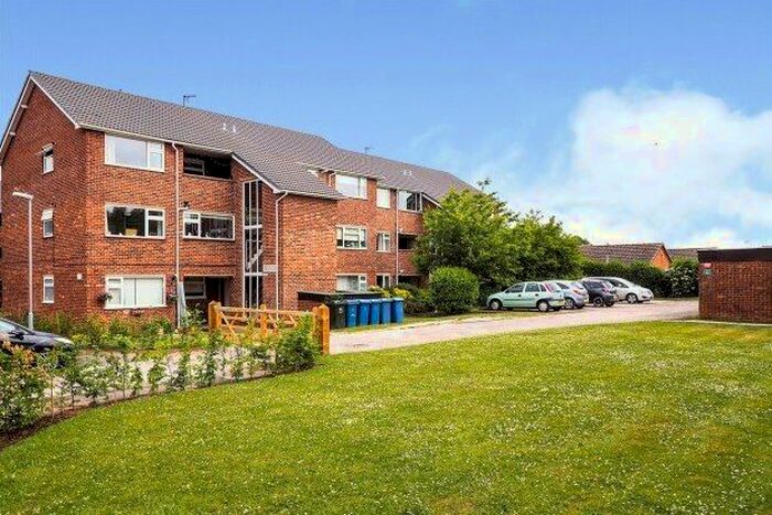 2 Bedroom Flat To Rent In Bingham, Nottingham, NG13