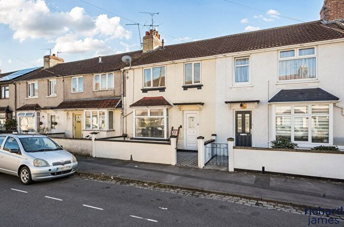 2 Bedroom Terraced House For Sale In Northampton Street, Swindon, SN1