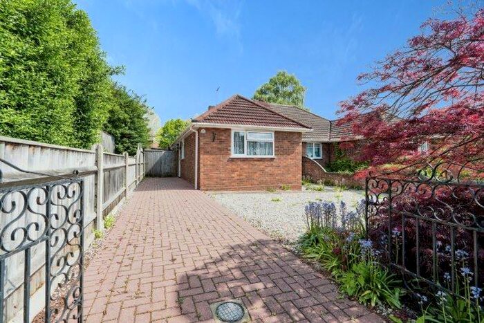 2 Bedroom Bungalow To Rent In Lilburne Avenue, Norwich, NR3