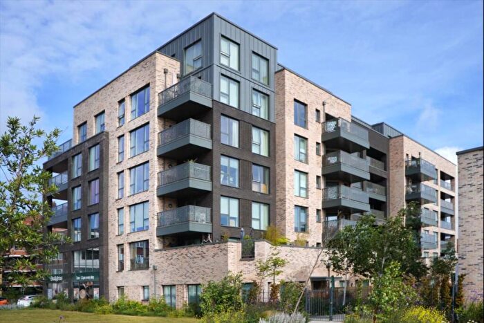 2 Bedroom Flat For Sale In Pomeroy Street, London, SE14