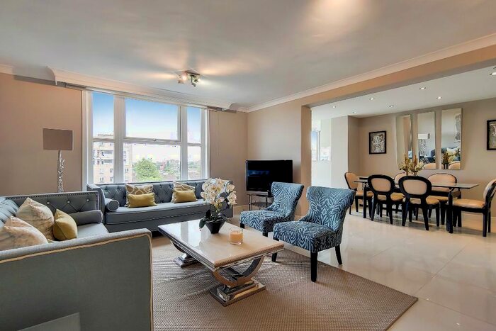 3 Bedroom Flat To Rent In St Johns Wood Park, St Johns Wood, London, NW8