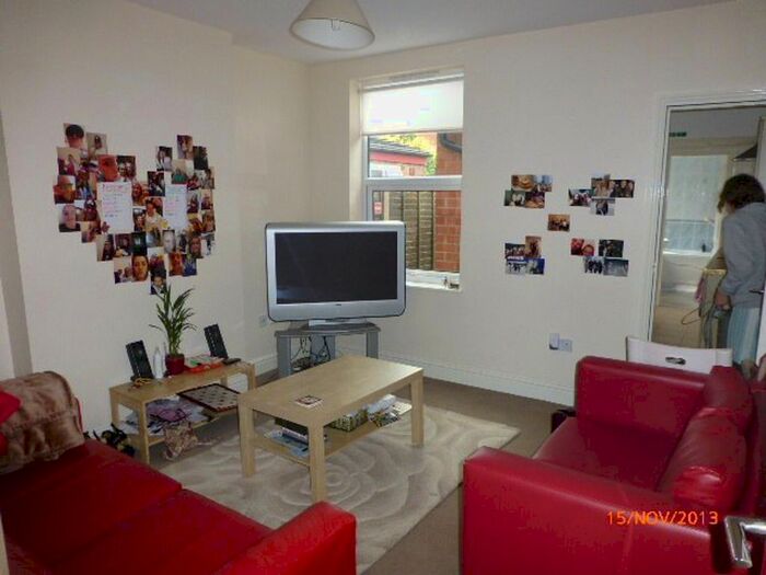 5 Bedroom Property To Rent In Harrow Road, Selly Oak, Birmingham, B29