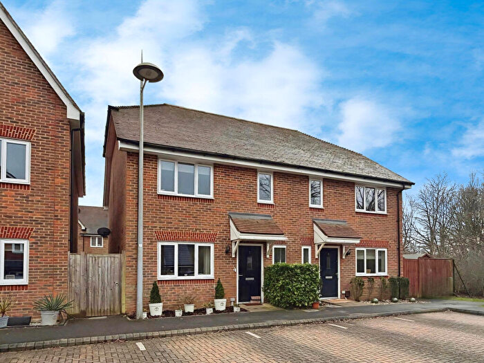 3 Bedroom Semi-Detached House For Sale In Mole Crescent, Faygate, Horsham, RH12