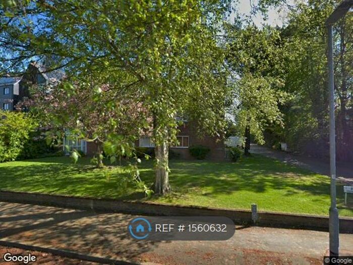 2 Bedroom Flat To Rent In Langley Road, Watford, WD17