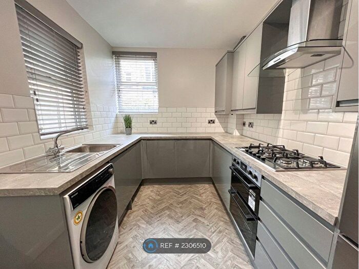 1 Bedroom Property To Rent In Holland Place, Sheffield, S2